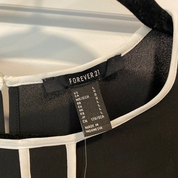 Black Blouse with White Piping - Picture 6 of 7